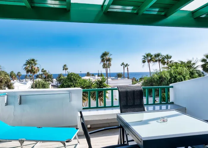 Casa Roberta Sea View * 코스타 테기세