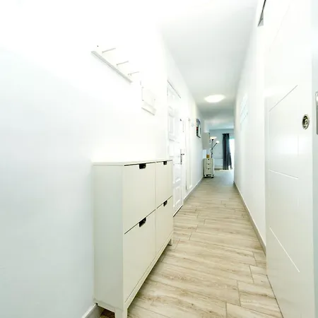 Casa Roberta Sea View بيت للعطل