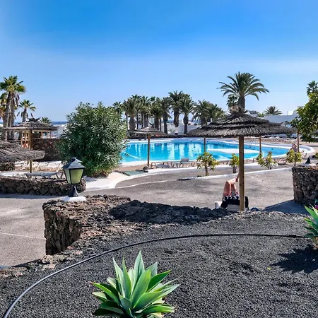 Дом отдыха Casa Roberta Sea View Коста-Тегисе